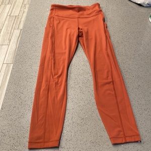 Athleta Ultimate Capri Stash Pocket 7/8 Tight